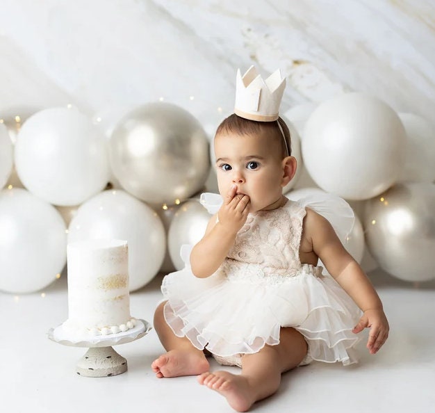 Linen and Beige Crown